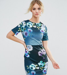 Платье-футболка мини с цветочным принтом ASOS PETITE - Мульти