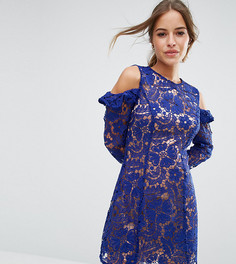 Кружевное цельнокройное платье с вырезами на плечах ASOS PETITE - Синий