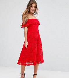 Кружевное платье миди с открытыми плечами ASOS PETITE - Красный