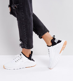 Белые с черным кроссовки Nike Huarache Ultra - Мульти