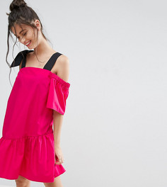 Хлопковое платье с вырезами на плечах ASOS PETITE - Розовый
