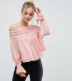 Топ с открытыми плечами и сборками ASOS PETITE - Розовый