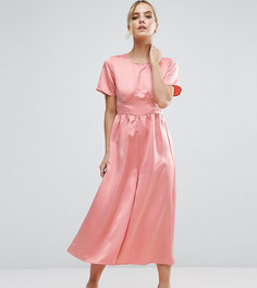Чайный комбинезон из матовой атласной ткани ASOS PETITE - Розовый