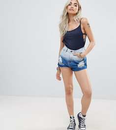 Рваные джинсовые шорты с завышенной талией и эффектом деграде Boohoo Petite - Синий