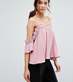 Плиссированный топ с открытыми плечами и кружевной отделкой Boohoo - Розовый