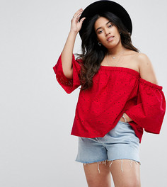 Топ с открытыми плечами, вышивкой ришелье и расклешенными рукавами ASOS CURVE - Красный