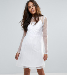 Свободное сетчатое платье в горошек с вышивкой ASOS TALL - Белый