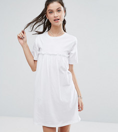 Свободное платье с рюшами ASOS PETITE - Белый