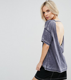 Футболка с глубоким вырезом на спине ASOS PETITE - Черный