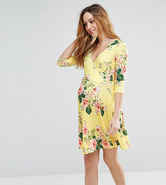 Желтое короткое приталенное платье с запахом и цветочным принтом ASOS Maternity NURSING - Желтый