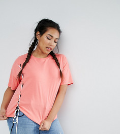 Футболка с контрастной шнуровкой ASOS CURVE - Розовый