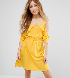 Короткое приталенное платье с открытыми плечами и оборками Boohoo Petite - Желтый