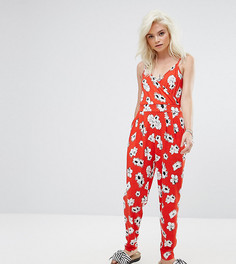 Комбинезон с запахом и цветочным принтом ASOS PETITE - Красный