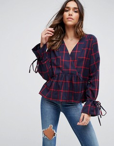 Свободный топ в клетку с запахом ASOS - Мульти