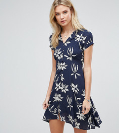 Чайное платье с цветочным принтом Vero Moda Tall - Синий