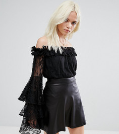Кружевной топ с открытыми плечами ASOS PETITE - Черный