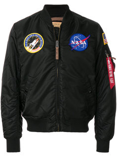 бомбер с заплатками Nasa Alpha Industries