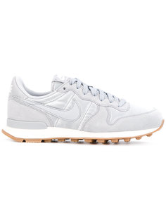 кроссовки Internationalist Nike