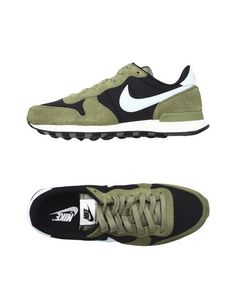Низкие кеды и кроссовки Nike