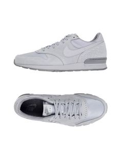 Низкие кеды и кроссовки Nike