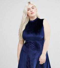 Бархатное короткое приталенное платье с высокой горловиной Club L - Темно-синий