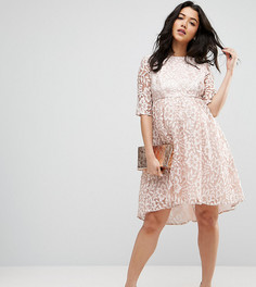 Кружевное платье с удлиненным краем сзади Chi Chi London Maternity - Серый
