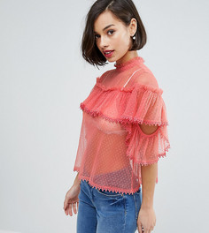 Сетчатый топ с вырезами на плечах и оборками ASOS PETITE - Розовый