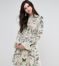 Короткое приталенное платье с вышивкой и расклешенными рукавами ASOS TALL - Мульти