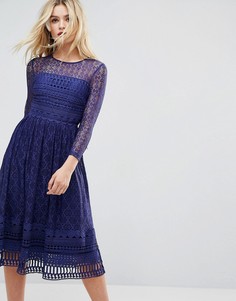 Кружевное приталенное платье миди ASOS PREMIUM - Темно-синий