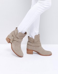 Ботинки на среднем каблуке UGG Elora - Серый