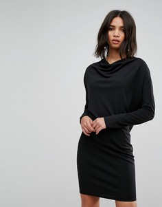 Платье-футляр из крепа с драпировкой и рукавами летучая мышь ASOS - Черный