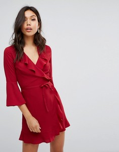 Платье с запахом, оборками и рукавами клеш Outrageous Fortune - Красный