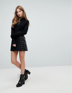 Полиуретановая мини-юбка со шнуровкой New Look - Черный