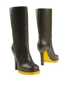 Полусапоги и высокие ботинки Marni