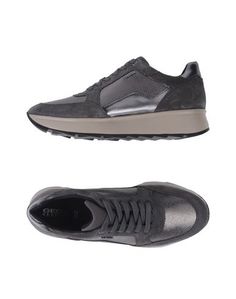 Низкие кеды и кроссовки Geox