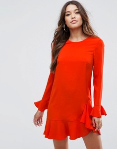 Платье мини с расклешенными рукавами и рюшами ASOS - Красный