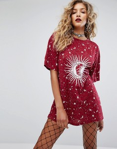 Платье-футболка в стиле оверсайз с принтом полумесяцев и звезд Motel Halloween - Красный