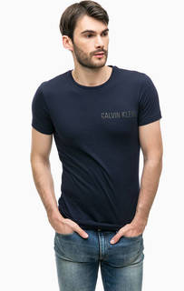 Синяя футболка с логотипом бренда Calvin Klein Jeans