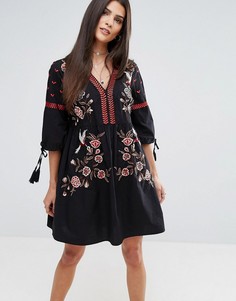 Платье с вышивкой и широкими рукавами River Island - Мульти