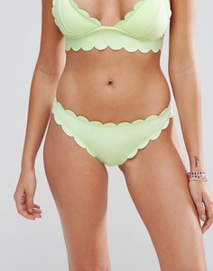 Трусы бикини с заниженной талией и фигурным краем River Island - Желтый