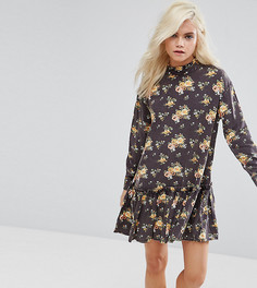 Платье мини с оборкой по краю и цветочным принтом ASOS PETITE - Мульти