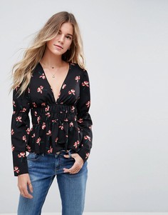 Топ с глубоким вырезом, присборенной талией и цветочным принтом ASOS - Мульти