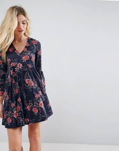 Свободное платье с V-образным вырезом и принтом ASOS - Мульти