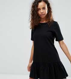 Платье-футболка мини с асимметричным краем ASOS PETITE - Черный