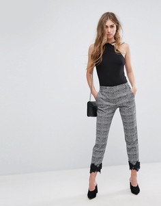 Строгие брюки в клетку с кружевной отделкой River Island - Мульти