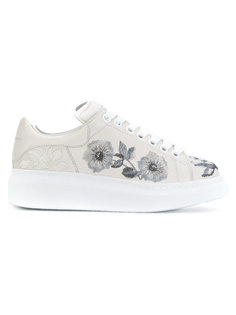 объемные кроссовки с цветочной отделкой Alexander McQueen