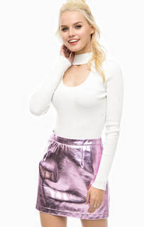 Водолазка молочного цвета с вырезом Glamorous