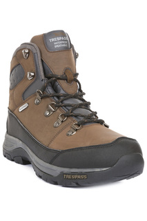 boots Trespass