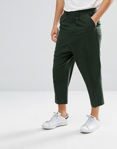 Темно-зеленые фактурные брюки заниженного кроя с добавлением льна ASOS - Зеленый