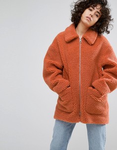Пальто из искусственного меха Weekday - Красный
